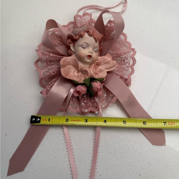 Vintage Victorian Inspired Sleeping Angel Cherub Wall Hanging Ornament - Picture 9 of 10